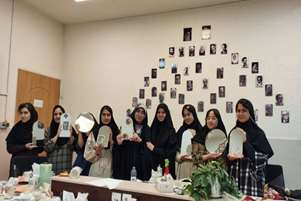 برگزاری دومین جلسه آموزشی آینه‌های آنتیک برای دانشجویان