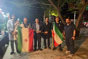  تجلیل از روح معنویت، ایستادگی و خدمت در موکب دانشگاهیان/ حضور رئیس و اعضای شورای معاونین دانشکده پزشکی شیراز در موکب دانشکده پزشکی