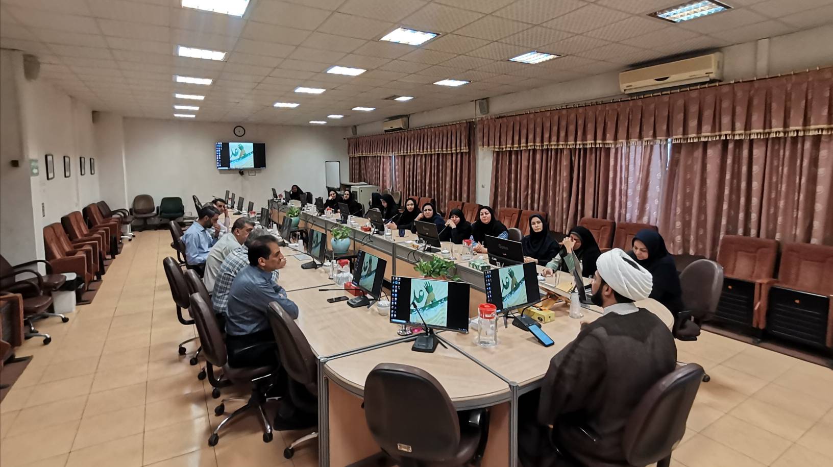کارگاه شاد زیستن