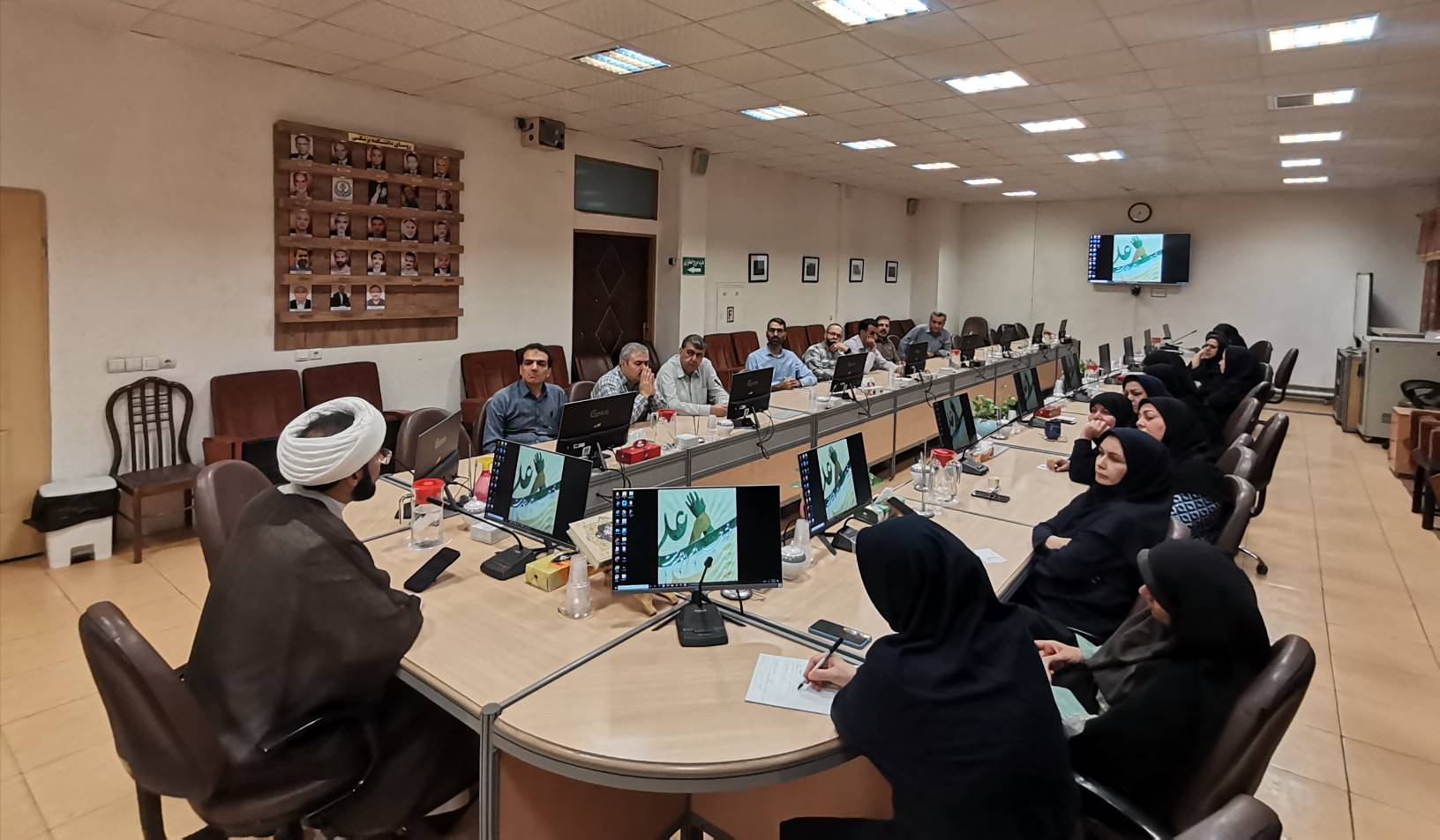 کارگاه شاد زیستن